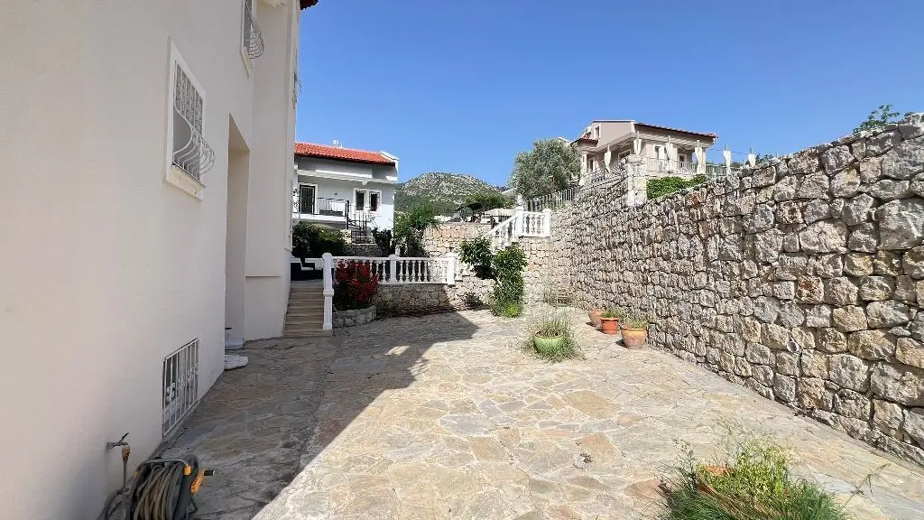 Real estate in Uzumlu